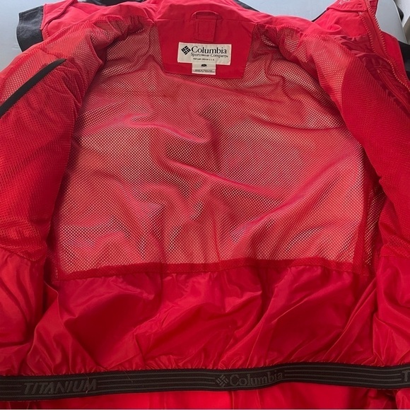 Columbia Winter Coat - Red & Black - Size Small - Picture 5 of 11